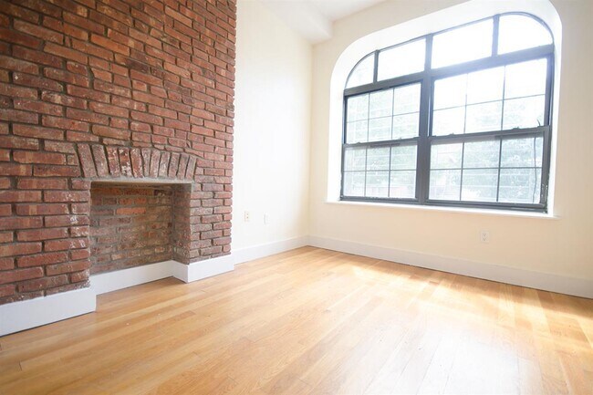 Foto del edificio - 299 Throop Ave