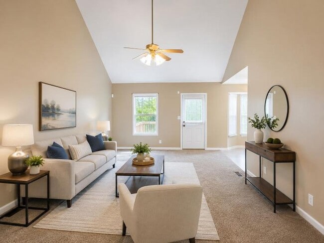 Foto del edificio - Spacious Ranch Living with Bonus Room & Big Backyard — Minutes from Fort Campbell!