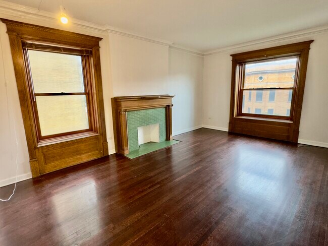 Foto del edificio - 559 W Surf St