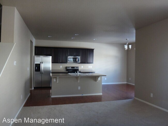 Building Photo - 4 br, 2.5 bath House - 1979 Winding Drive
