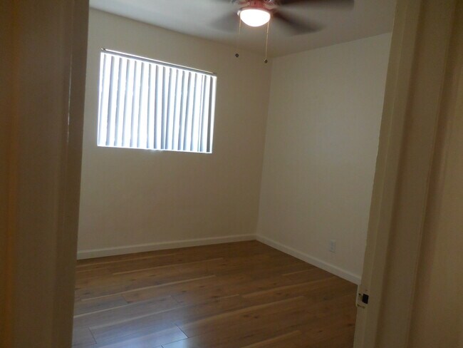 BD 1 - 1409 E Orange St