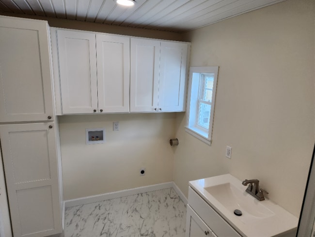 Building Photo - 97 Loomis St