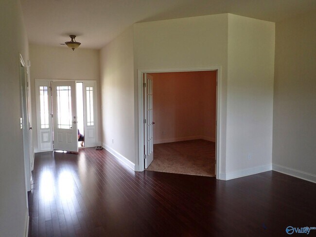 Foto del edificio - 29635 Laura Ridge Dr NW