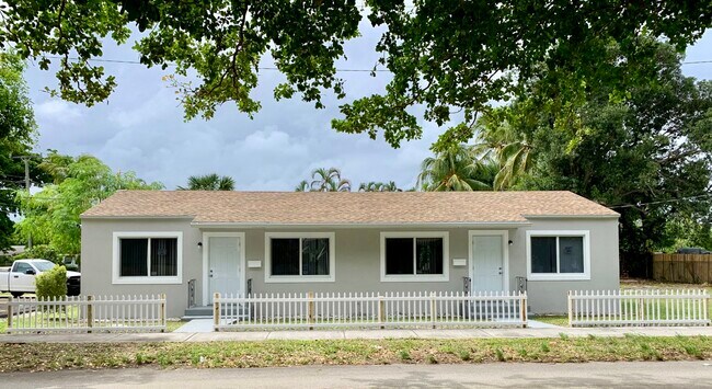 Foto del edificio - 1204 N 24th Ave