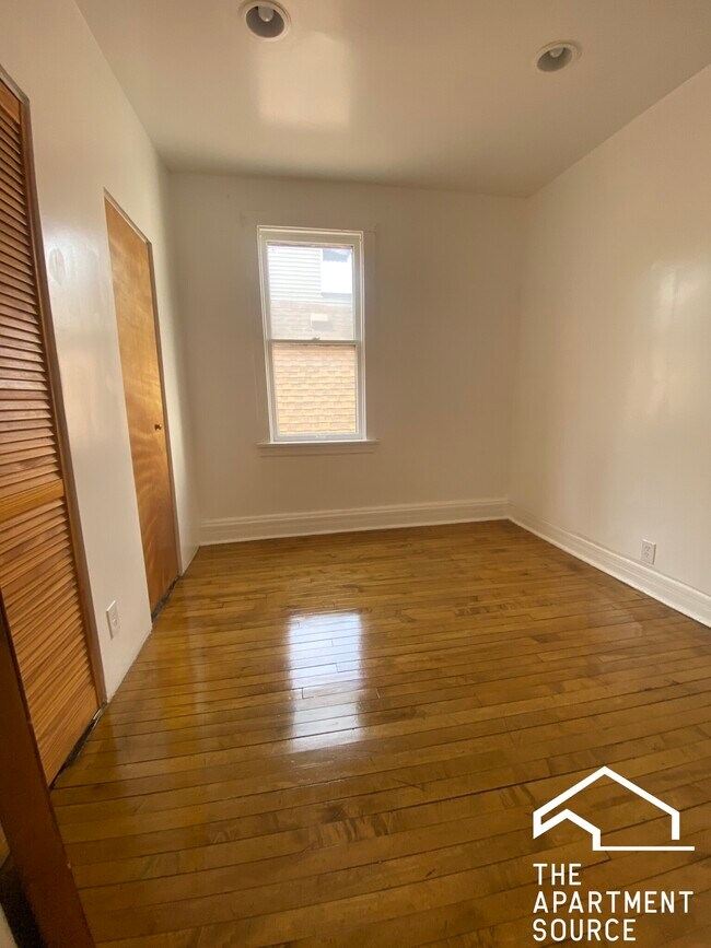 Foto del edificio - 2220 W Erie St