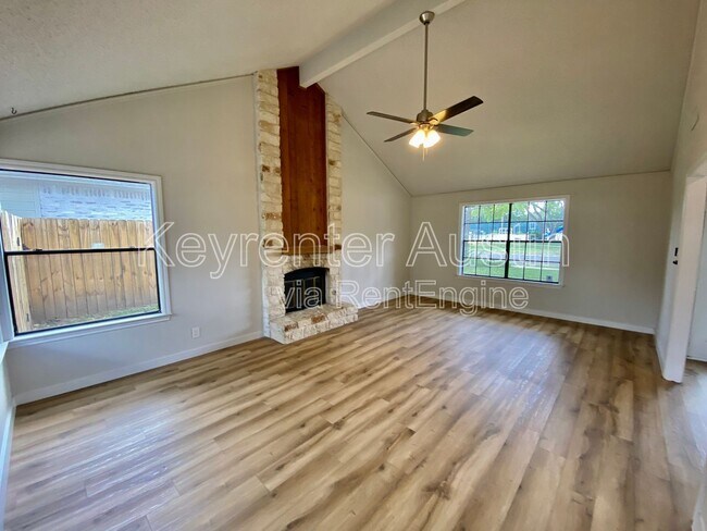 Foto del edificio - 410 Twin Oak Trail