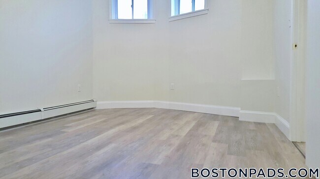 Foto del edificio - 1375 Commonwealth Ave