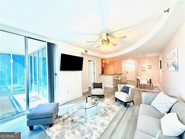 Foto del edificio - 3338 Peachtree Rd NE