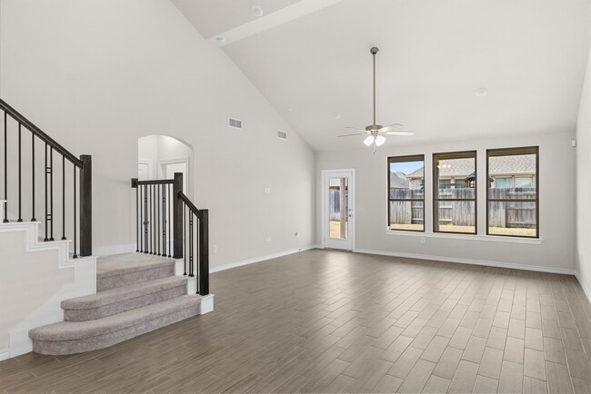 Building Photo - 6015 Briarstone Crest Dr