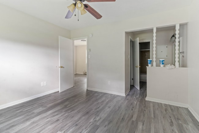 Building Photo - 6431 Starbrook Dr