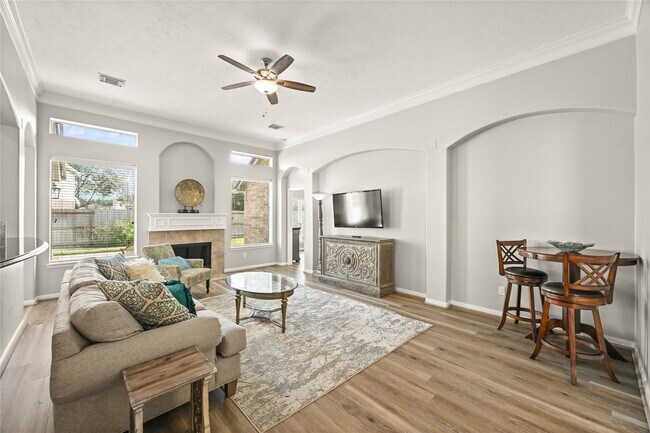 Foto del edificio - 1330 Leigh Gdns Dr