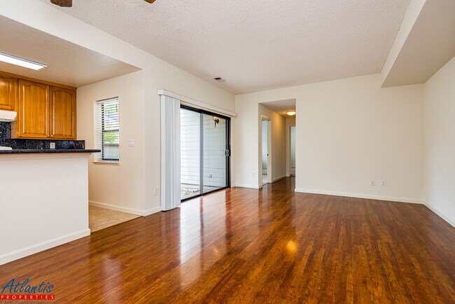 Building Photo - 1436 Rocklin Ct
