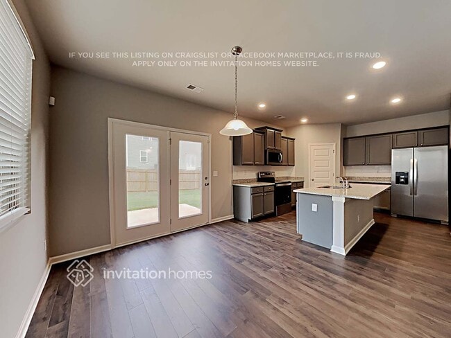 Building Photo - 2036 Theberton Trail