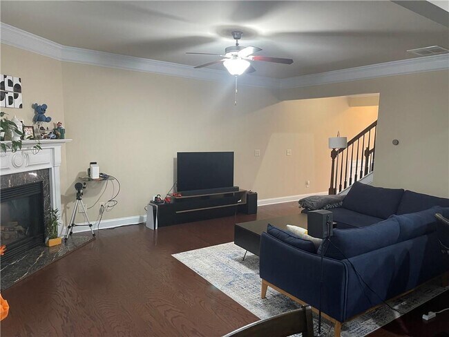 Building Photo - 1015 Township Cir