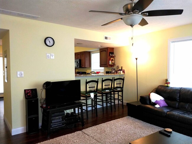 Foto del edificio - 1752 W Countryside Ln