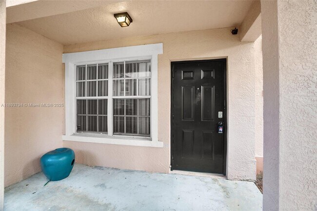 Foto del edificio - 1008 Belmont Ln