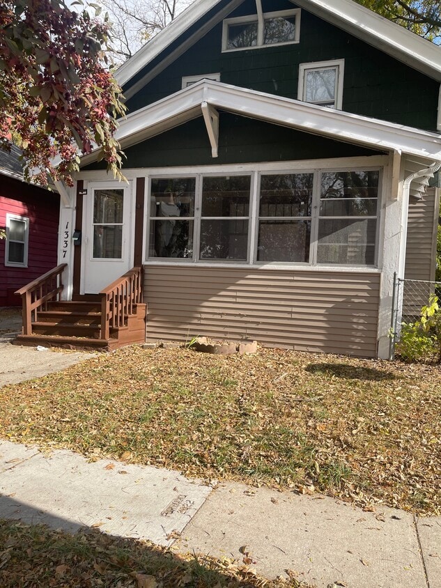 Foto principal - 1337 Nelson Ave