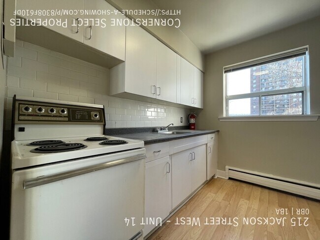 Building Photo - 215 Jackson St W