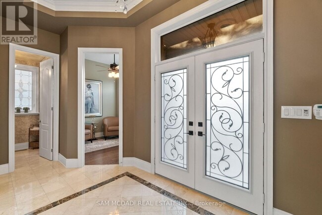 Building Photo - 1220 Milna Dr