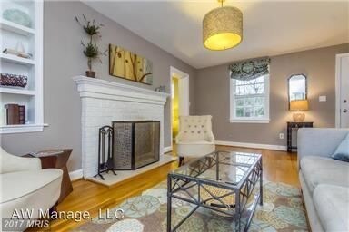 Building Photo - 3 br, 2.5 bath House - 911 Elm Ave