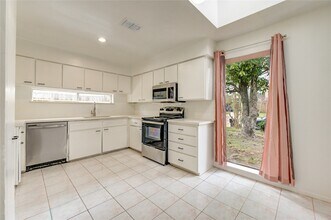 Building Photo - 12327 Fairmeadow Dr