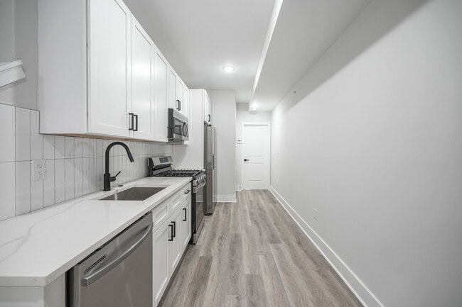 Building Photo - 2117 S 4th St