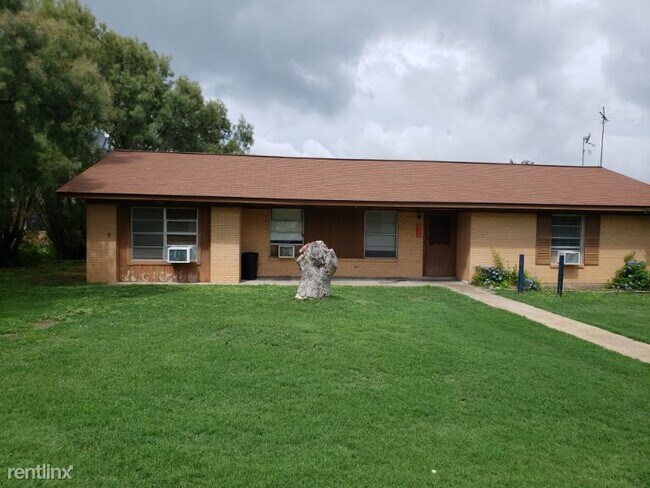 Building Photo - 3 br, 1 bath House - 179 CR 382