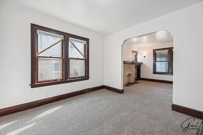 Foto del edificio - 15356/15358 Washburn - Ten Star Holdings LLC