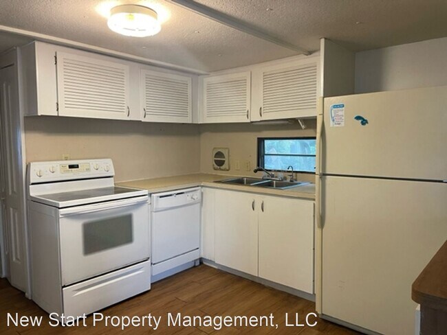 Building Photo - 2 br, 1.5 bath House - 515 51st Ave Plaza W
