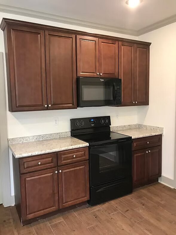 Building Photo - 3BR/3Ba Home w/Fenced Side Yard, Close to MSU :: Available August 6th