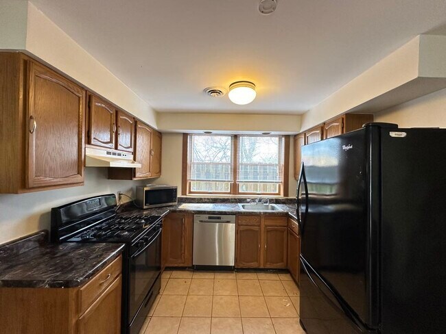 Foto del edificio - 3937 N Wayne Ave