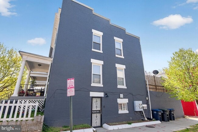 Photo - 141 Uhland Terrace NE Apartment