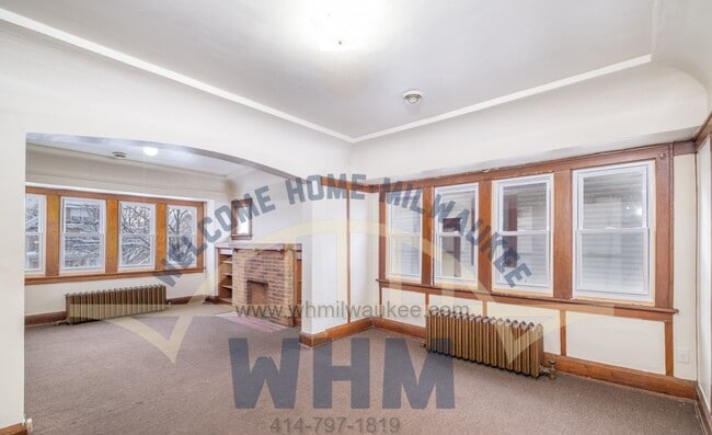 Building Photo - OPEN HOUSE: Sunday at Noon*  COMING SOON W...