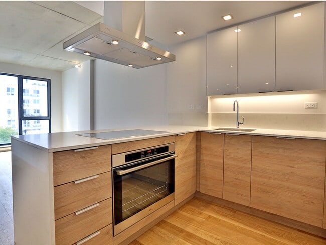 Photo du bâtiment - 700 Rue St-Paul Ouest