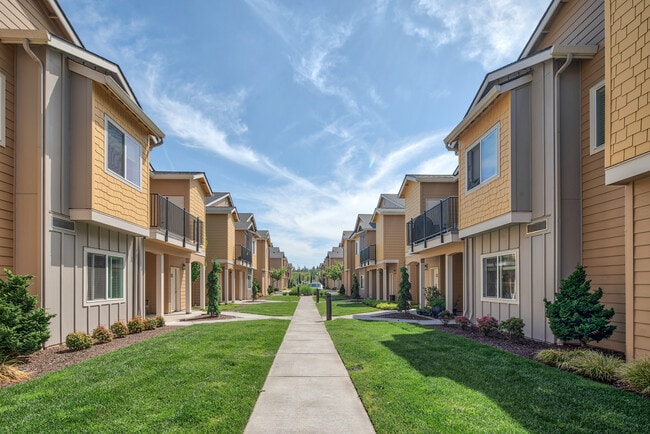 Building Pathways - Four Seasons Central