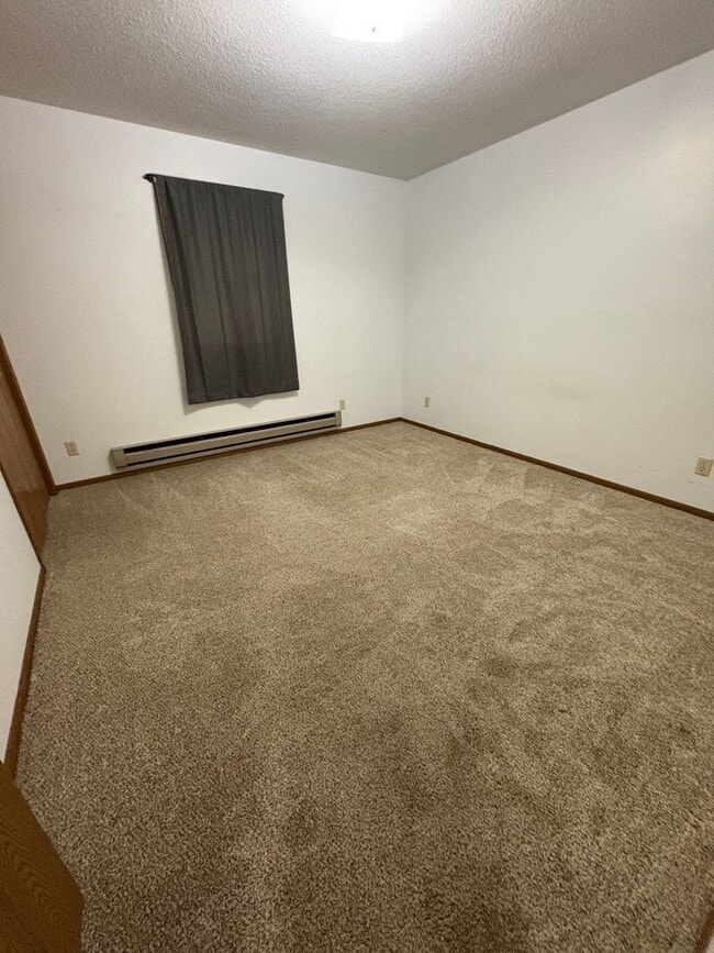 Building Photo - CB-1