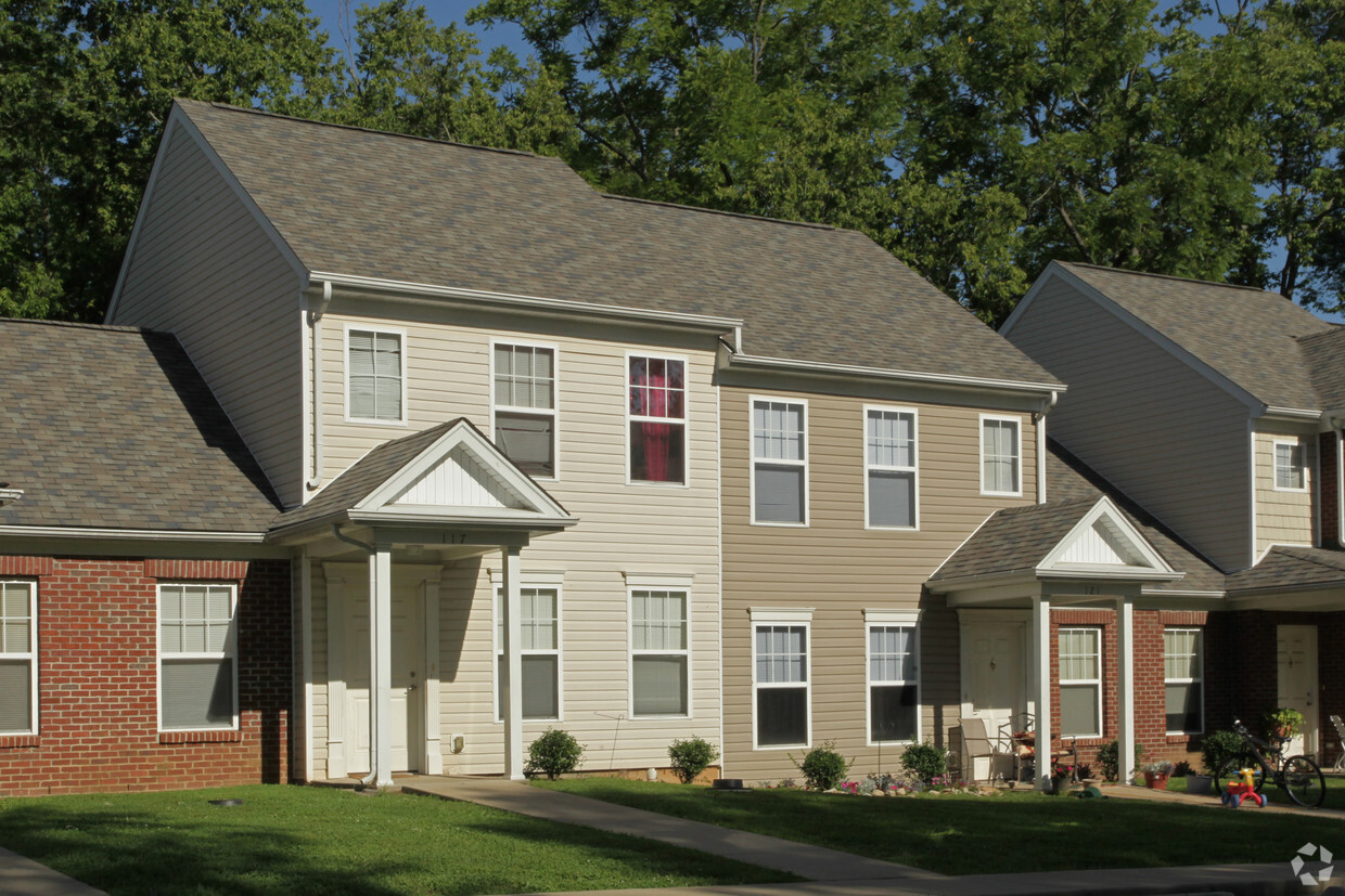 Frente - Arbor Place Townhomes