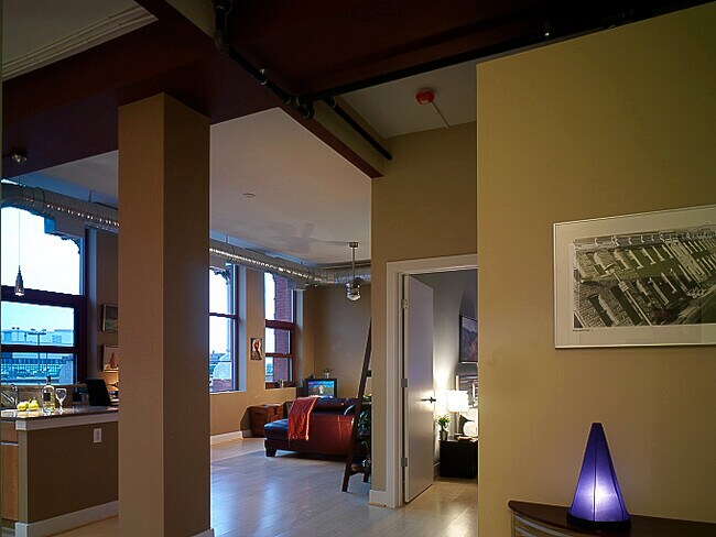 Foto del edificio - 22 S Howard St