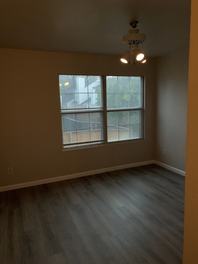 2nd bedroom - 12282 Colorado Blvd