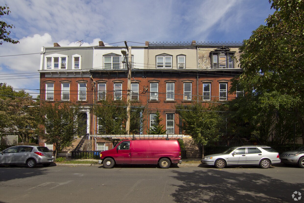 Building Photo - 29 Eld St