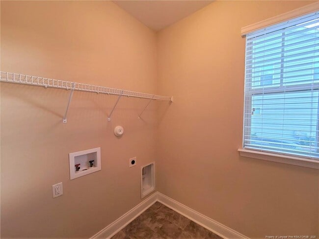 Building Photo - 236 Brentmoor Dr