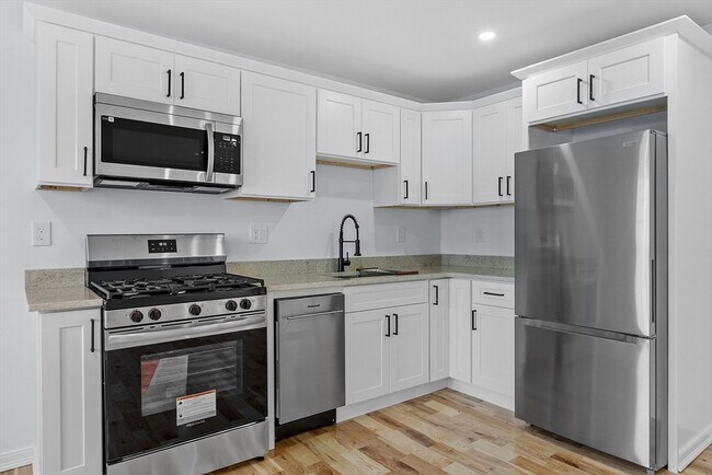 Foto del edificio - 382 West Main Street