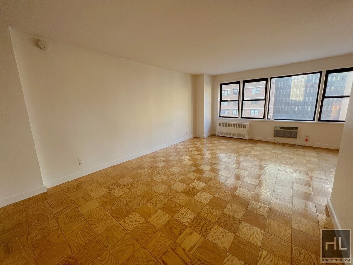 Foto principal - EAST 36 STREET