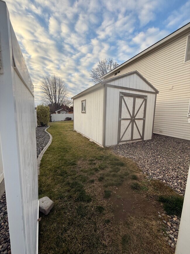 Building Photo - 5312 Bakerloo Ln