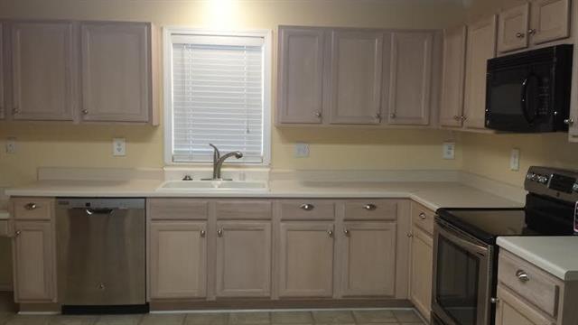 Building Photo - 2931 Celian Dr