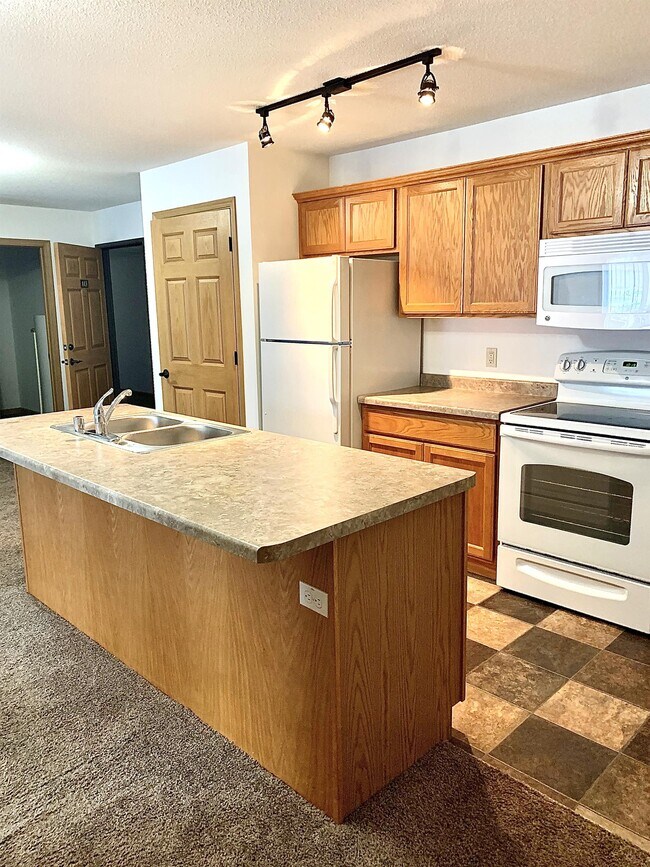 960 WI16 Unit 111, West Salem, WI 54669 Apartment for Rent in West