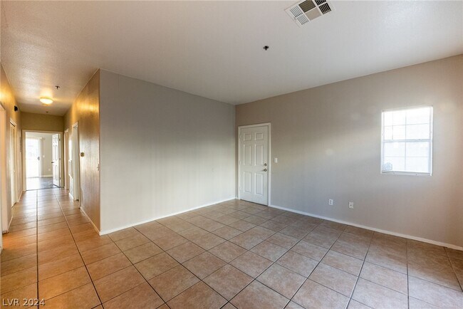 Building Photo - 1835 Dagger Dr