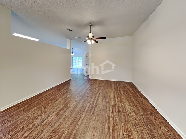 Building Photo - 1502 Starboard Court