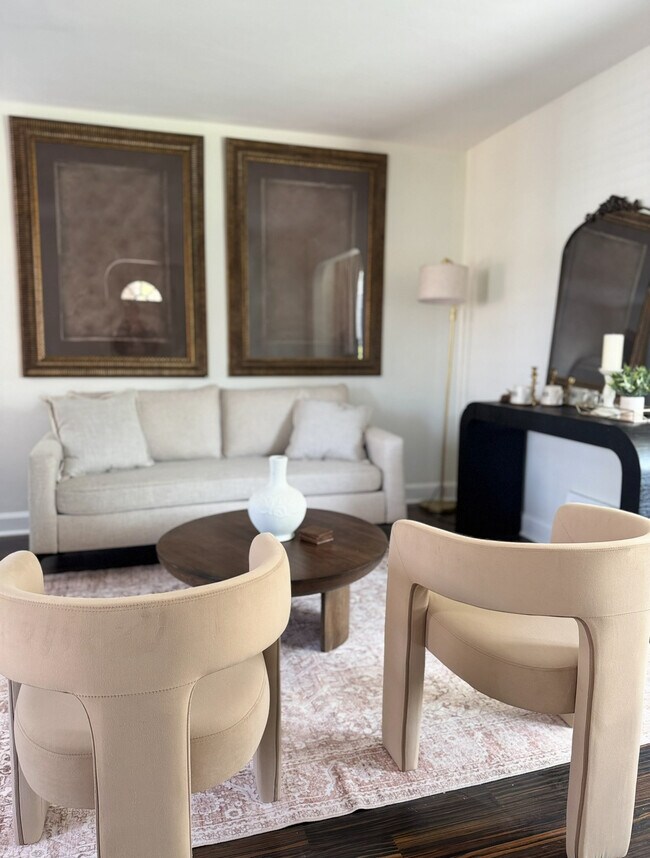 Foto del edificio - 32 Verlyn Ave