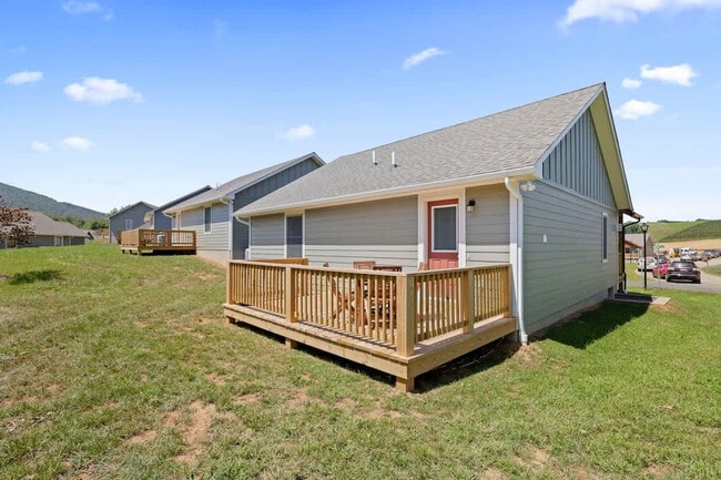 Building Photo - 263 Camp Rock Rd